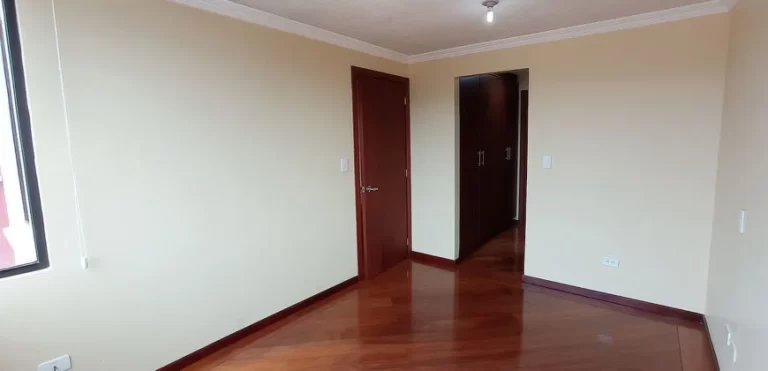 7. Dormitorio master 870x420 1 768x371